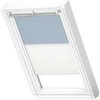 Velux Vorteils-Set Verdunkelungsrollo uni himmelblau und Faltstore Plissee weiß manuell Rahmen weiß DFD MK04 4576SWL