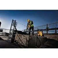 Dewalt Absaugbohrer SDS-max - verhindert Umgebungsstaub, universeller Staubsaugeradapter, BG Bau gefördert Abmessungen:16 x 400 x 600 mm