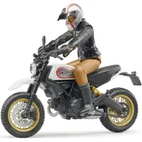 BRUDER 63051 Ducati Desert Sled Scrambler Motorrad mit Fahrerfigur