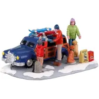 Lemax Winter vacation Weihnachtsfigur (mix)