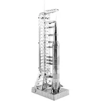 Metal Earth Fascinations MMS167 - Metal Earth 502517 - Apollo Saturn V mit Startrampe, lasergeschnittener 3D-Konstruktionsbausatz, 2 Metallplatinen, ab 14 Jahren