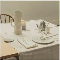 The Table Wasserkrug Atelier Hoog Milk