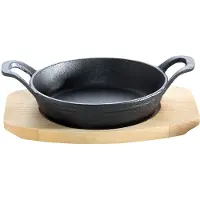 Gusseisen Kuss Gusseisenpfännchen mit 2 Griffen Ø 15 cm und Holzuntersetzer