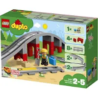 LEGO DUPLO Eisenbahnbrücke und Schienen-Set, Kinderspielzeug mit Signalstein, Spielzeugeisenbahn für Mädchen und Jungen ab 2 Jahren 10872