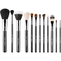 Sigma Beauty Essential 12-teiliges Pinselset für Gesicht und Augen