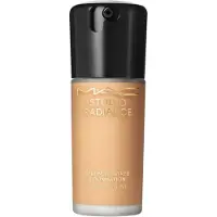 MAC Studio Radiance Serum Foundation – NC15