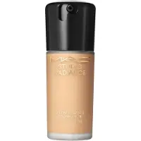 MAC Studio Radiance Serum-Powered Foundation NC35 30 ml Damen