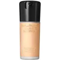 M.A.C Studio Radiance Serum-Powered Foundation NC16 30 ml