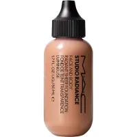 MAC Studio Radiance Face And Body Foundation Radiant Sheer 50 ml W3
