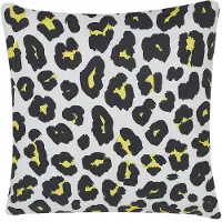 Beliani Gartenkissen 2er Set Schwarz und Weiß Stoffbezug quadratisch 45 x 45 cm mit Füllung Tierfell-Design Reißverschluss für Terrasse Indoor Outdoor