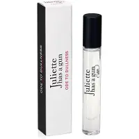 Juliette has a Gun Ode To Dullness Eau de Parfum Miniaturspray 5ml