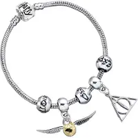 The Carat Shop Harry Potter Geschenkarmband Mit 2 Anhängern Und 3 Konten
