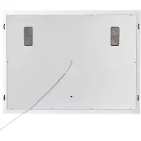 Beliani Badspiegel Silber Rechteckig 60 x 80 cm mit LED Beleuchtung Antibeschlag Kosmetikspiegel Bluetooth Lautsprecher Uhr Touch Sensor Modern