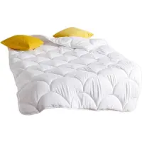 TRAUMSCHLAF Basic Faser Ganzjahresdecke medium, Füllung: 100% Polyester 240x220 cm