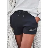 Bench. Loungewear Relaxshorts mit kleiner glänzenden Logostickerei, Loungeanzug