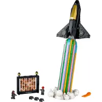 LEGO Über dem Mond mit Pharrell Williams