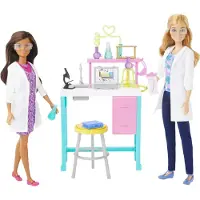 Barbie Wissenschaftslabor-Spielset mit 2 Puppen, Labortisch und mehr als 10 Zubehörteilen, Modepuppe, Weiblich, 3 Jahr(e), Mädchen, 115 mm, Mehrfarbig