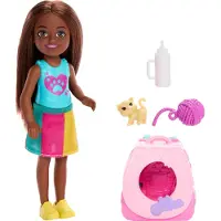 Mattel Chelsea Family & Friends Spielspaß Katzenrucksack Puppe und Zubehör, Rucksack mit Kätzchen-Spielteil, Modepuppe, Weiblich, 3 Jahr(e), Mädchen, 152 mm, 420 g