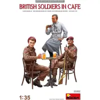 Mini art British Soldiers in Cafe