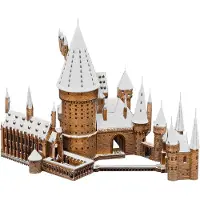 Metal Earth Fascinations ICX138 - Metal Earth ICONX 502993 - Harry Potter Hogwarts Castle in Snow, lasergeschnittener 3D-Konstruktionsbausatz, 4 Metallplatinen, ab 14 Jahren