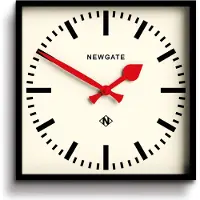 Newgate Number Five Wanduhr in Rot