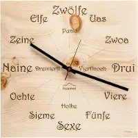 Huamet CH41-A-1605 Holz-Wanduhr Zirbe Dialekt Eckig