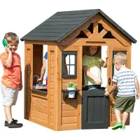 Backyard Discovery Spielhaus Sweetwater aus Holz | Outdoor Kinderspielhaus für den Garten inklusive Zubehör | Gartenhaus für Kinder mit Fenstern in Braun & Schwarz