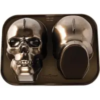 Nordic Ware Kuchenform 3D Totenkopf