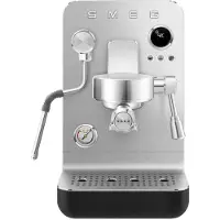 Smeg Manuelle Espressomaschine mit Dampfdüse Schwarz