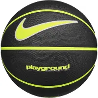 Nike Basketball für den Alltag auf dem Spielplatz