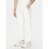 GUESS Jogginghose Z5GB06 K6ZS1 Weiß Regular Fit