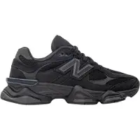 New Balance Kaufen Sie den U9060ZGE Black Cement bei Kicksshop. Sportlicher schwarz-grauer Herrensneaker mit modernem Design und bequemer Passform.