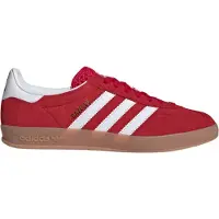 Adidas Kaufen Sie den Gazelle Indoor Rot bei Kicksshop. Klassischer roter Herrensneaker mit Obermaterial aus Wildleder und Retro-Gummisohle.