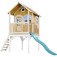 Axi Spielhaus Laura mit grüner Rutsche | Stelzenhaus in Braun & Weiß aus FSC Holz für Kinder | Spielturm mit Wellenrutsche für den Garten