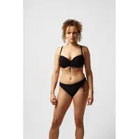 Chantelle Sw Bra Tshirt Half Cup Memory Multiway Black Größe: G70 | Bikinis Outlet | Damen | Schwarz