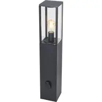 QAZQA Moderne Außenstehleuchte Schwarz 80cm mit Steckdose IP44 - Charlois