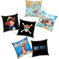 Herding Dekokissen "One Piece", bunt, B:40cm H:2,5cm L:40cm, Polyester, Dekokissen_Sitzkissen_Kissenhüllen, Dekokissen, hochfarbig bedruckt