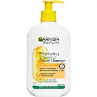 Garnier Vitamin C* Glow Boost Cream Cleanser For Dull Skin 250