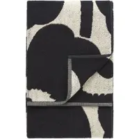 Marimekko - Unikko Badetuch 70 x 150 cm, baumwollweiß / dunkelblau