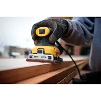DeWalt 84563 230w Schleifmaschine