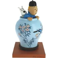Tintin kigger op af vase (Den Blå Lotus)