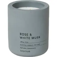 Blomus Duftkerze Fraga Rose & White Musk Grey Flintstone 55 Stunden 9 cm