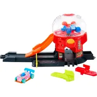 Mattel City Spielset Süßigkeitenladen in der Stadt mit Die-Cast-Spielzeugauto im Maßstab 1:64, Track-Schnellstecksystem, Fahrzeug- & Schienen-Set, 3 Jahr(e), Kunststoff, Mehrfarbig