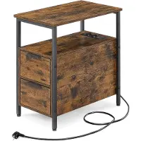 Vasagle Beistelltisch, Nachttisch mit Steckdosenleiste, 2 Schubladen, Sofatisch, Nachtschrank für Wohnzimmer, Schlafzimmer, vintagebraun-tintenschwarz LET325B01
