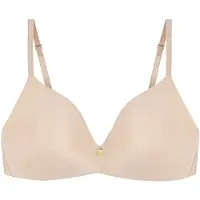 Triumph Body Make-Up Essentials P 01