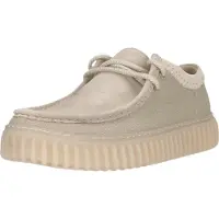 Clarks Schnürschuhe Torhill Low mit markanter, gerippter Sohle 5348 Off White Int 43