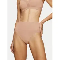 Triumph Shapingslip "Soft Sculpt" nahtlos, leicht formend, hoher Beinausschnitt
