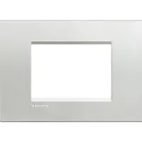 Legrand LNA4803AG Abdeckrahmen LIVINGLIGHT für Kompaktinstallation, 3-modulig, Farbe: Silver