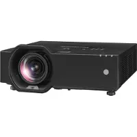 Panasonic PT-VMZ7STBEJ Kurzdistanz Beamer mit 7000 Lumen und brillante Bildqualität für Business und Ausstellungen in schwarz