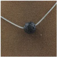 Bijoux Steine und Mineralien. Halskette 1 Lava-Perle 8 mm Kette aus Edelstahl.